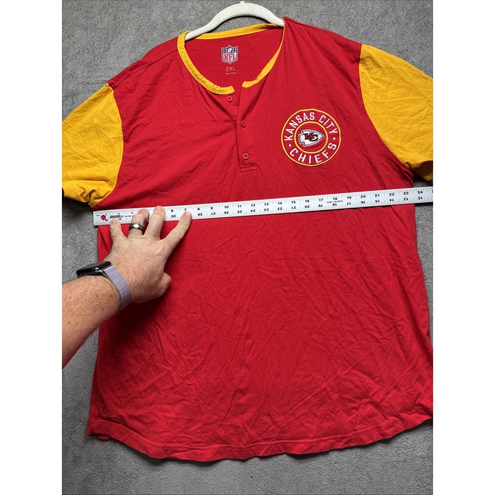 Kansas City Chiefs NFL Henley Shirt 2XL Red Yellow Embroidered Short Sleeve Logo - Picture 5 of 11